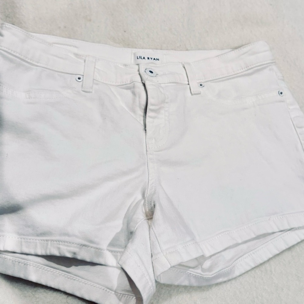 NWOT Lila Ryan White Shorts Size: 29